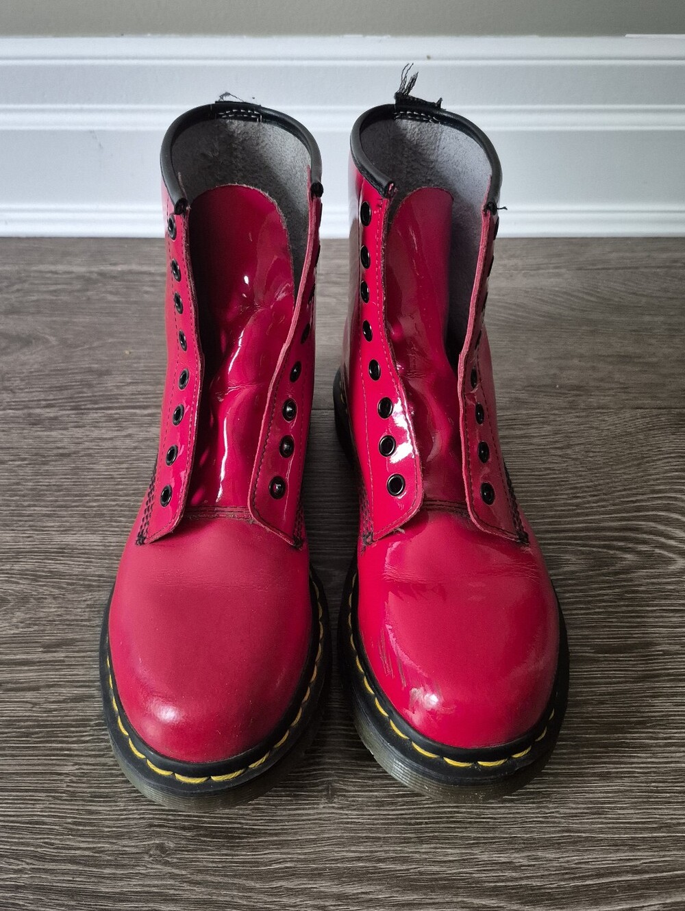 Dr. Martens Red Patent Leather 8 Eyelet Lace-Up Boots Size 8